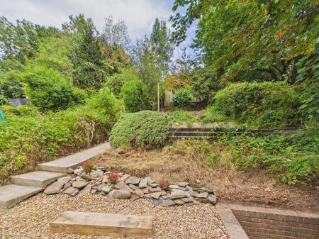 2 bedroom Flat for sale in Greenmeadow Drive, Cardiff, CF15