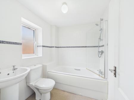 3 bedroom Semi-detached house to let in St Ilid's Meadow, Llanharan, Pontyclun, CF72