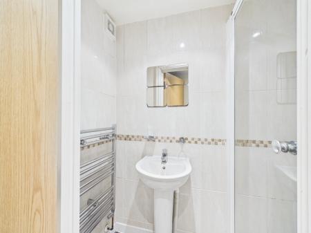 6 bedroom Terraced House to let in Rhymney St, Cathays, Cardiff, CF24