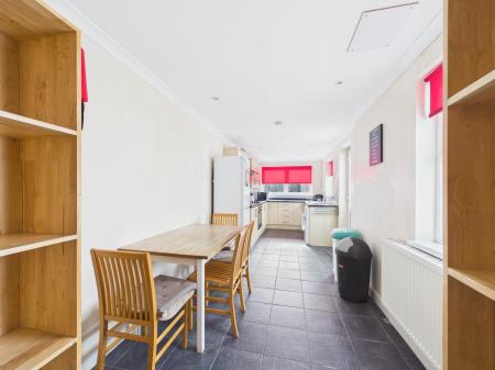 4 bedroom Terraced House to let in Russel Street, Cathays, Cardiff, CF24