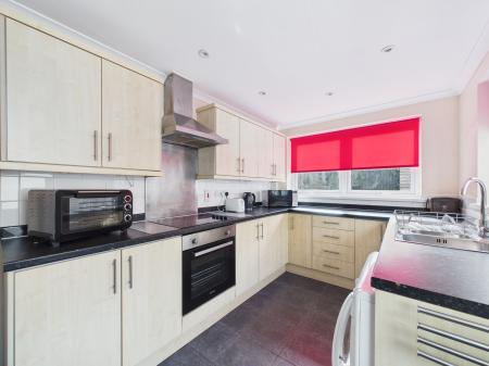 4 bedroom Terraced House to let in Russel Street, Cathays, Cardiff, CF24