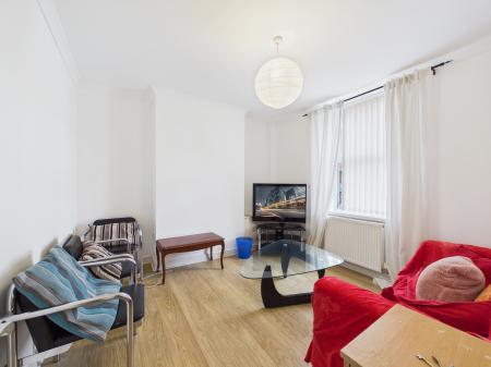 4 bedroom Terraced House to let in Russel Street, Cathays, Cardiff, CF24