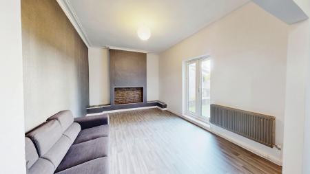 4 bedroom Semi-detached house to let in Broadway, Splott, Cardiff, CF24