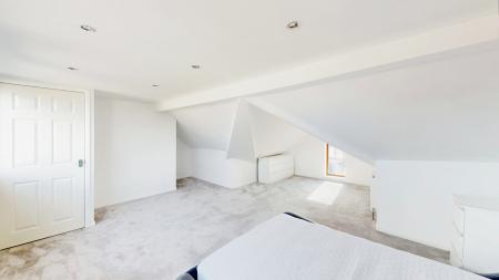 4 bedroom Semi-detached house to let in Broadway, Splott, Cardiff, CF24