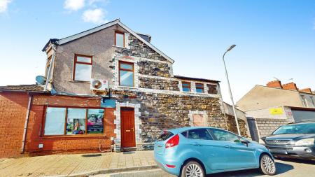 4 bedroom Semi-detached house to let in Broadway, Splott, Cardiff, CF24