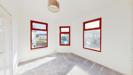 4 bedroom Semi-detached house to let in Broadway, Splott, Cardiff, CF24