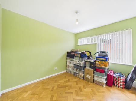 2 bedroom Flat for sale in Heol Llanishen Fach, Cardiff, CF14