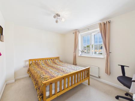 2 bedroom End of terrace house to let in Lonydd Glas, Llanharan, CF72