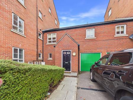 2 bedroom Coach House to let in Ffordd Ty Unos, Cardiff, Heath, CF14