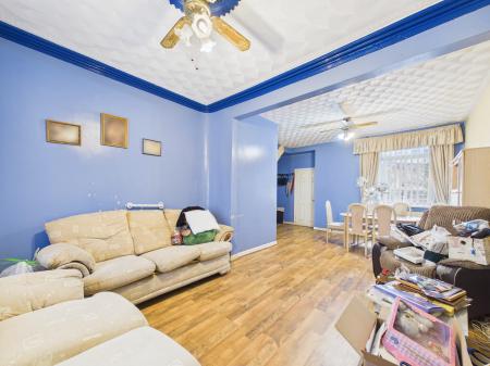 3 bedroom Terraced House for sale in Commercial Street, Caerphilly, CF83