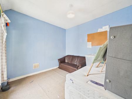 3 bedroom Terraced House for sale in Commercial Street, Caerphilly, CF83
