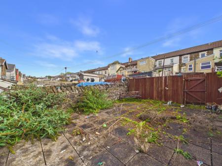 3 bedroom Terraced House for sale in Commercial Street, Caerphilly, CF83