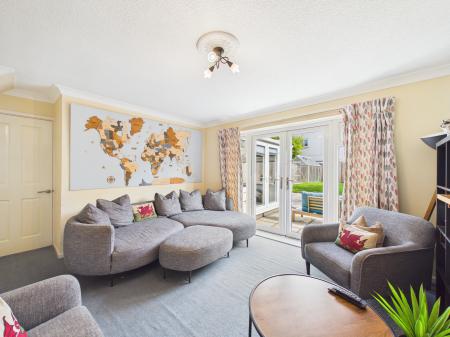 3 bedroom Semi-detached house for sale in Glendale Avenue, Llanishen, Cardiff, CF14