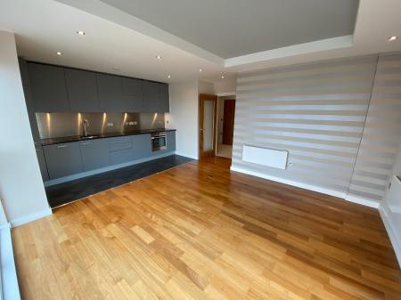 2 bedroom Flat for sale in Newport Road, Cardiff, CF24