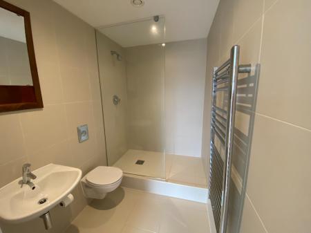 2 bedroom Flat for sale in Newport Road, Cardiff, CF24