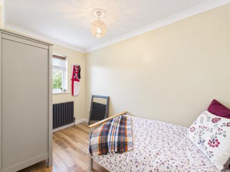 2 bedroom Terraced House for sale in Glan y Ffordd, Taffs Well, CF15