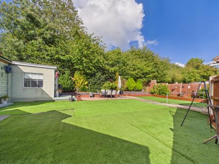 2 bedroom Semi-detached bungalow for sale in Clos Y Graig, Rhiwbina, Cardiff, CF14