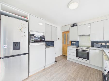 2 bedroom Semi-detached bungalow for sale in Clos Y Graig, Rhiwbina, Cardiff, CF14