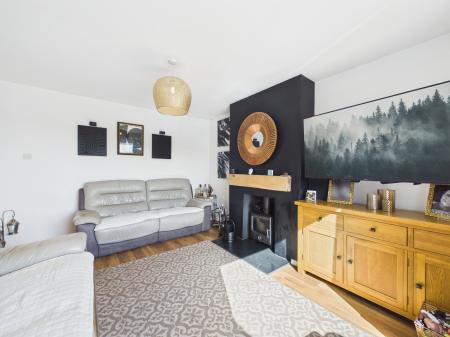 2 bedroom Semi-detached bungalow for sale in Clos Y Graig, Rhiwbina, Cardiff, CF14