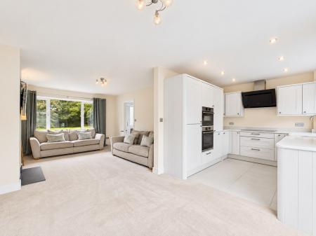 3 bedroom Terraced House for sale in Heol Y Felin, Rhiwbina, Cardiff, CF14