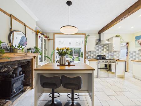 5 bedroom Semi-detached house for sale in Maelog Road, Whitchurch, Cardiff, CF14