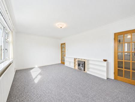 2 bedroom Flat for sale in Heol Lewis, Rhiwbina, Cardiff, CF14