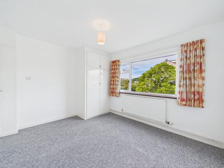 2 bedroom Flat for sale in Heol Lewis, Rhiwbina, Cardiff, CF14