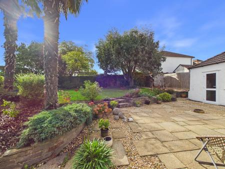 2 bedroom Detached bungalow for sale in Wenallt Road, Rhiwbina, Cardiff, CF14