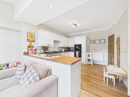2 bedroom Terraced House for sale in Tyn-Y-Parc Road, Rhiwbina, Cardiff, CF14