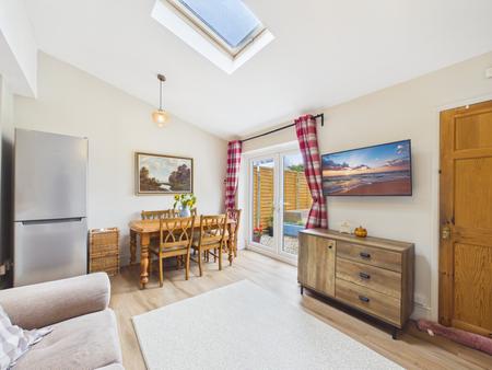 2 bedroom Terraced House for sale in Tyn-Y-Parc Road, Rhiwbina, Cardiff, CF14