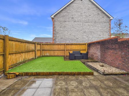 3 bedroom End of terrace house to let in Heol Gruffydd, Pontypridd, Rhydyfelin, CF37