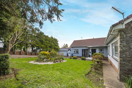 4 bedroom Detached house for sale in Fairwater Road, Llandaff, Cardiff, CF5