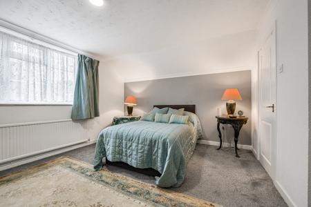 5 bedroom Detached house for sale in Tanglewood Close, Lisvane, Cardiff, CF14