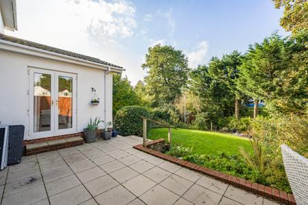 5 bedroom Detached house for sale in Tanglewood Close, Lisvane, Cardiff, CF14