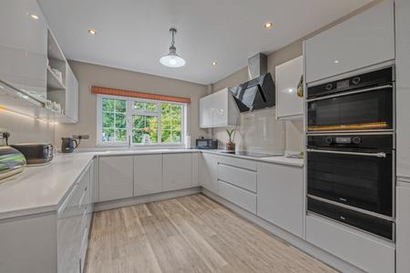 5 bedroom Detached house for sale in Tanglewood Close, Lisvane, Cardiff, CF14