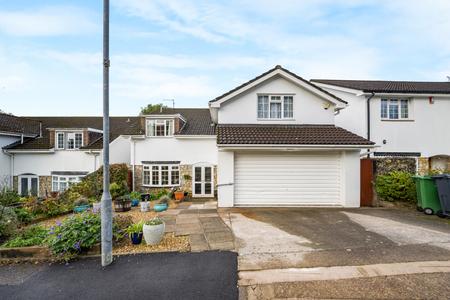 5 bedroom Detached house for sale in Tanglewood Close, Lisvane, Cardiff, CF14