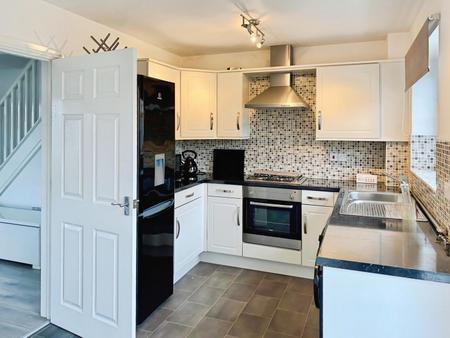 3 bedroom End of terrace house to let in Ffordd y Dolau, Llanharan, CF72