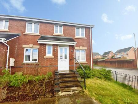 Ffordd y Dolau, Llanharan, CF72