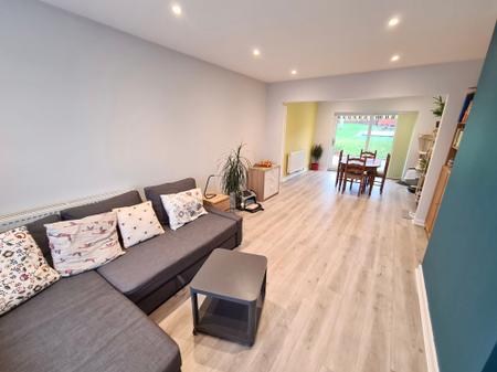 3 bedroom Semi-detached house to let in Whiterock Drive, Pontypridd, CF37