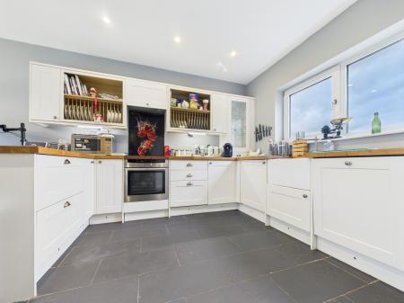 4 bedroom Semi-detached house for sale in West Park, Crofton, Thursby, CA5