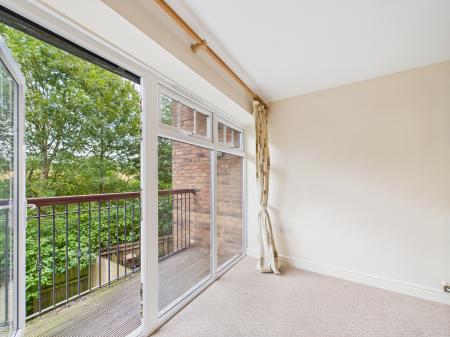 2 bedroom Flat for sale in Willow Place, Carlisle, CA1