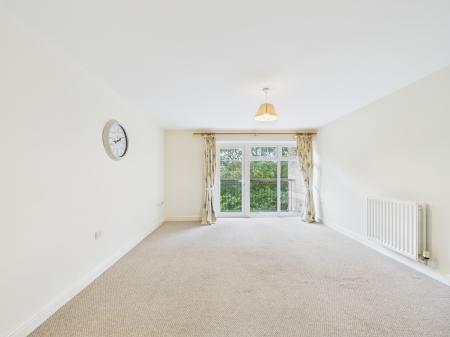 2 bedroom Flat for sale in Willow Place, Carlisle, CA1
