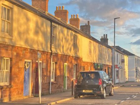 2 bedroom Terraced House to let in Kingstown Road, Carlisle, CA3