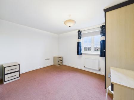 2 bedroom Flat to let in Watermans Walk, Harraby, Carlisle, CA1