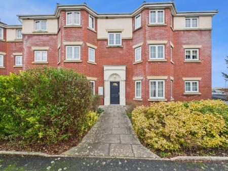 2 bedroom Flat to let in Watermans Walk, Harraby, Carlisle, CA1