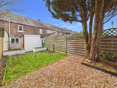 2 bedroom Terraced House to let in Granville Road, Carlisle, CA2