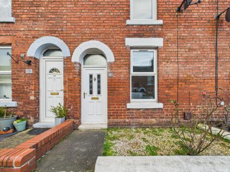 2 bedroom Terraced House to let in Granville Road, Carlisle, CA2