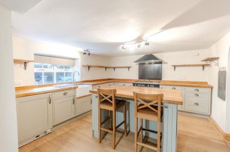 4 bedroom Detached house to let in The Old Store, Hayton, CA8