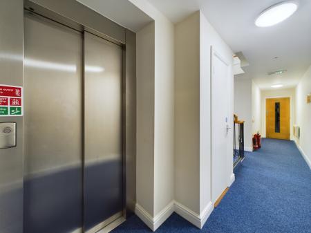 2 bedroom Flat to let in Willow Place, Carlisle, CA1