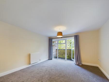 2 bedroom Flat to let in Willow Place, Carlisle, CA1